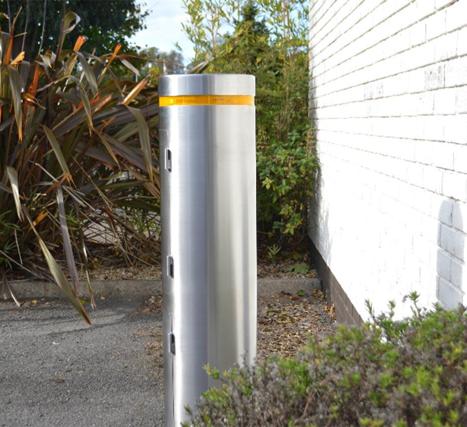 Kents Flat Top Power Bollard