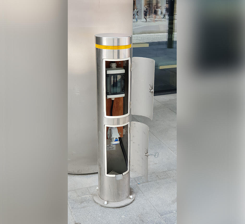stainless-steel-bollard-main-image-KPWB900