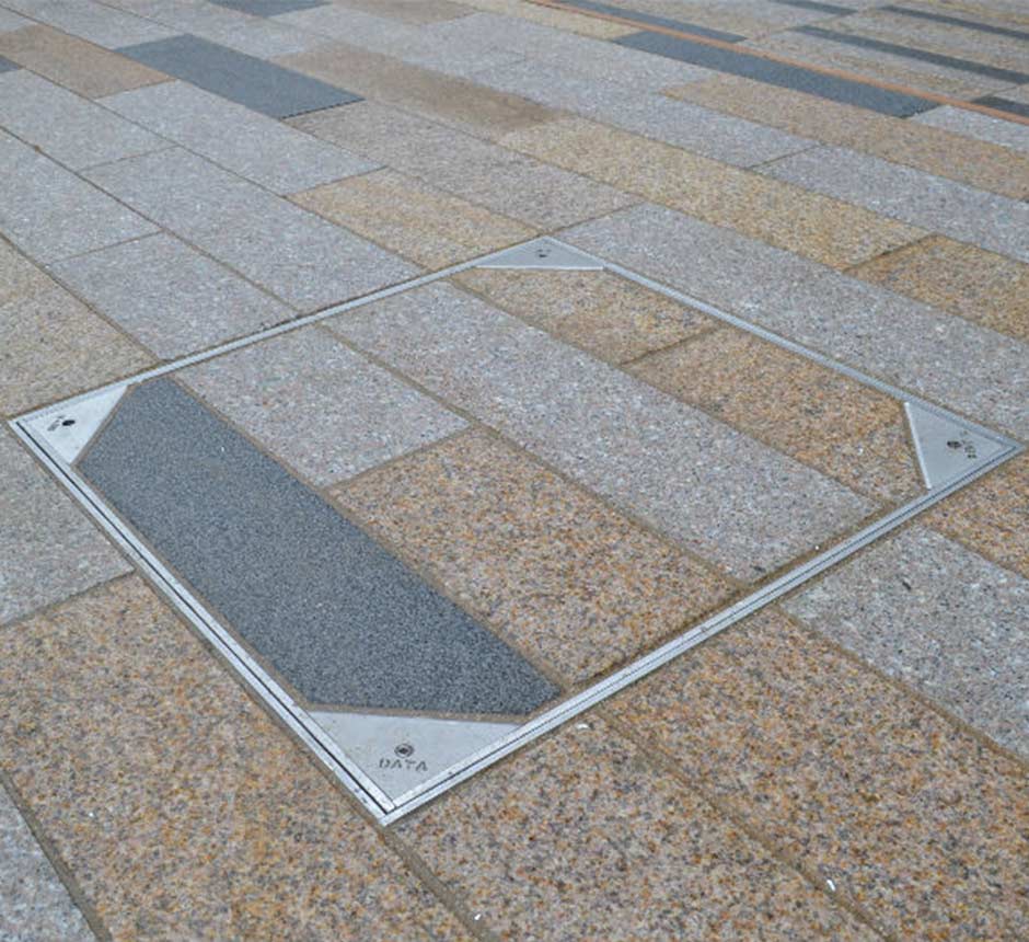 Kent's Solo Paver in use