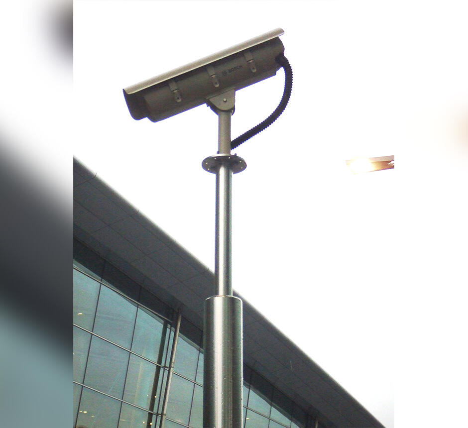 telescopic cctv pole